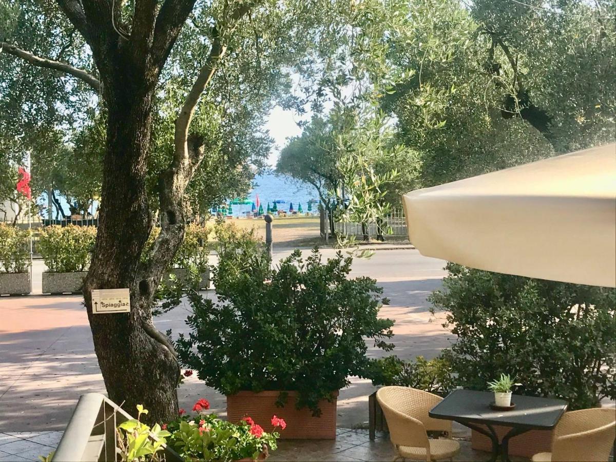 Hotel Orion Villammare Exterior photo