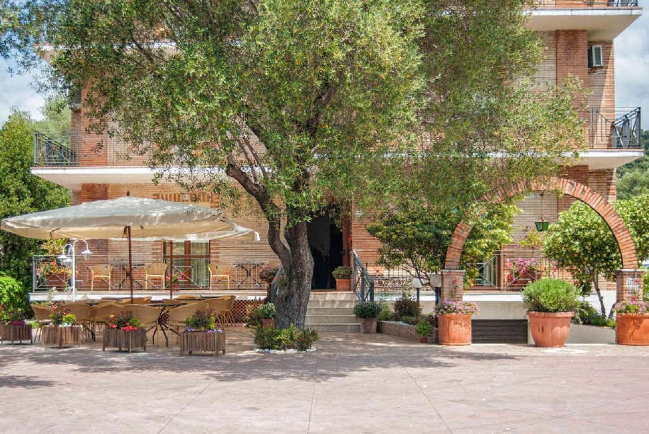 Hotel Orion Villammare Exterior photo